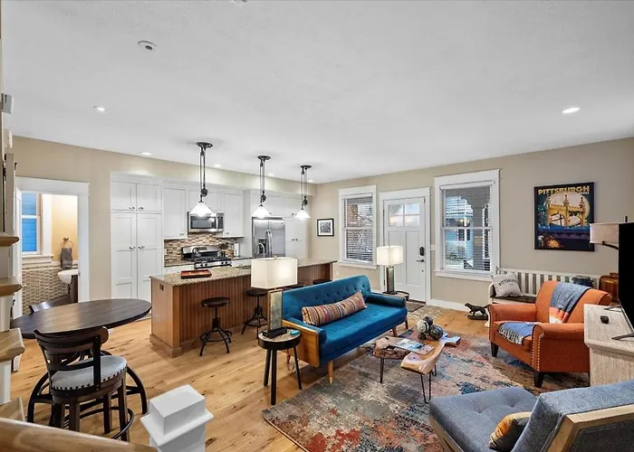 Shadyside Townhome