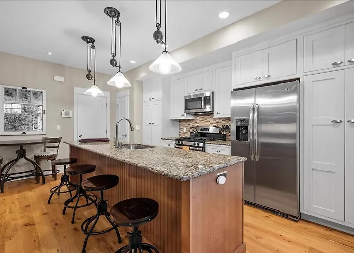 Shadyside Townhome Villa Pittsburgh