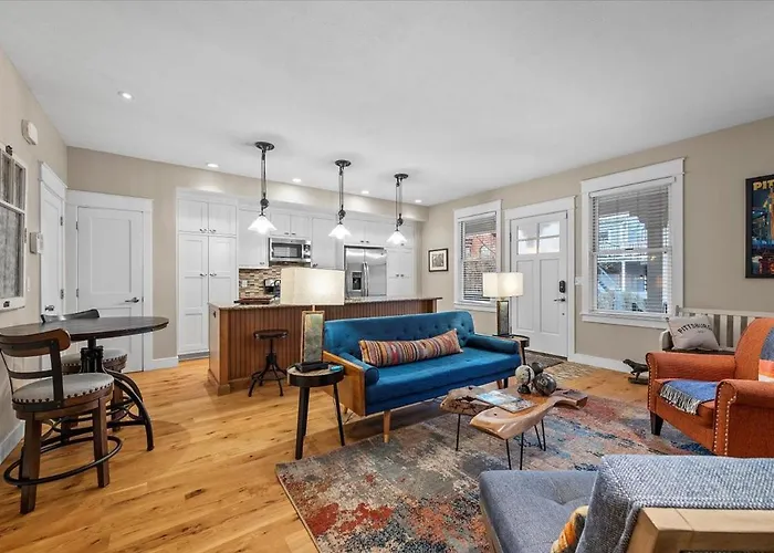 Shadyside Townhome